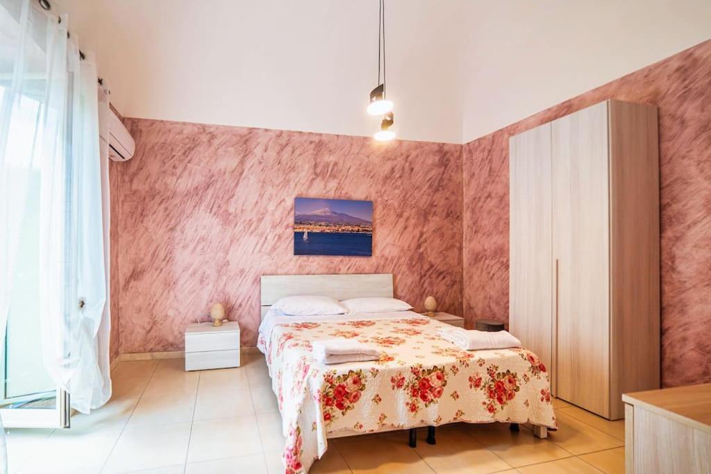 Centro- Benedettini'S Apartament Catania Bagian luar foto